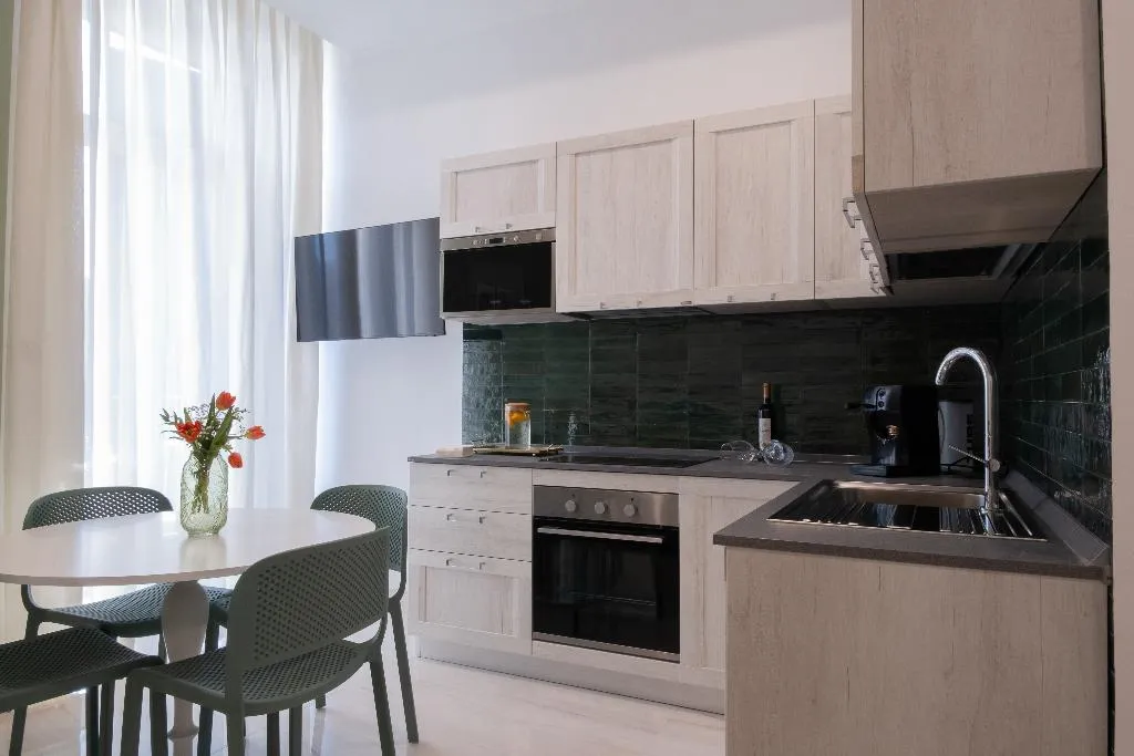 APARTMENT SUPERIOR Room, Palazzo Adele Rooms & Apartments, Naples
