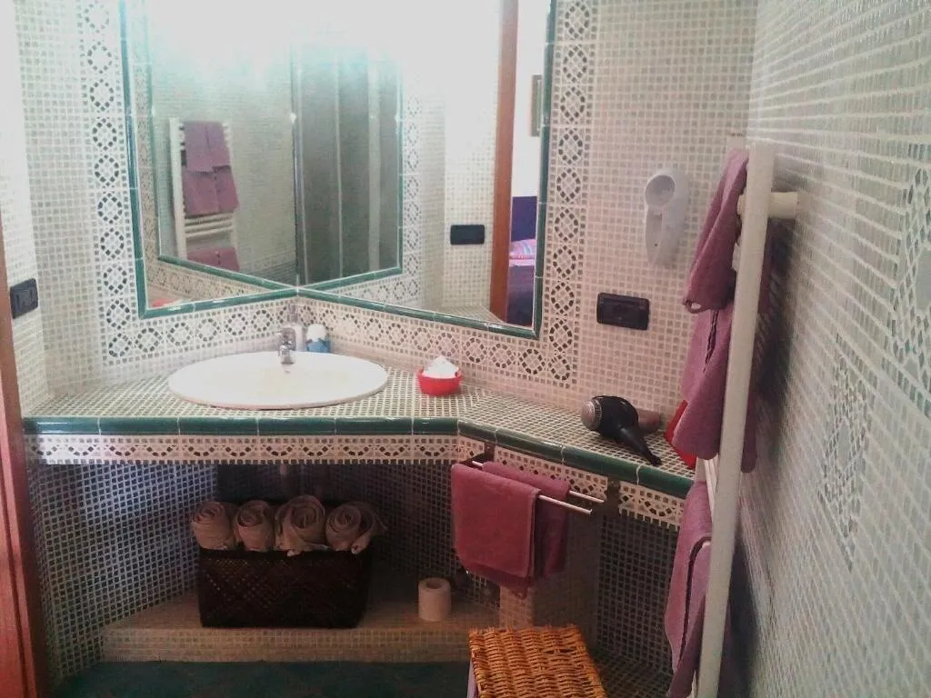 Room, Villa Patrizia Bb, Naples