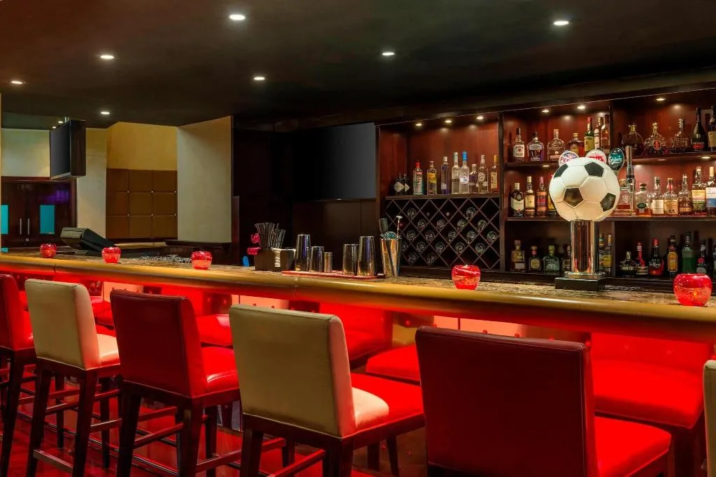 Restaurant, Le Royal Meridien Beach Resort and Spa, Dubai