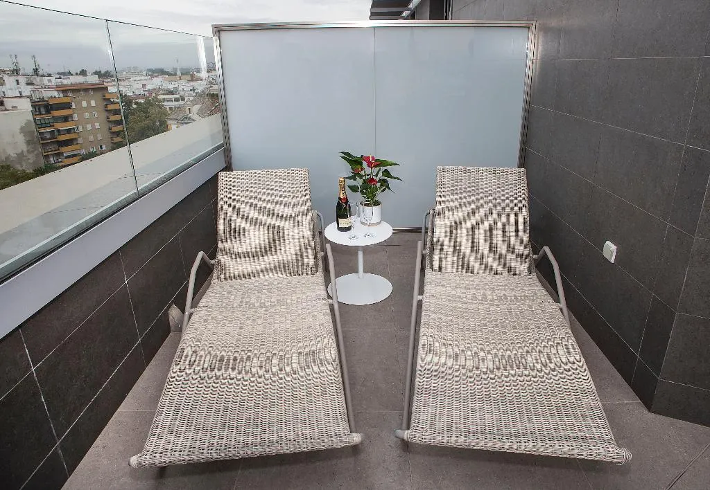 DOUBLE DELUXE Room, America Sevilla, Seville