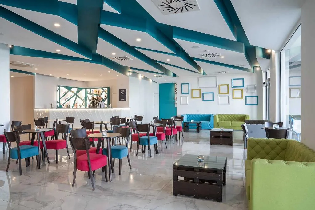 Bar, Sentido Marea, Varna