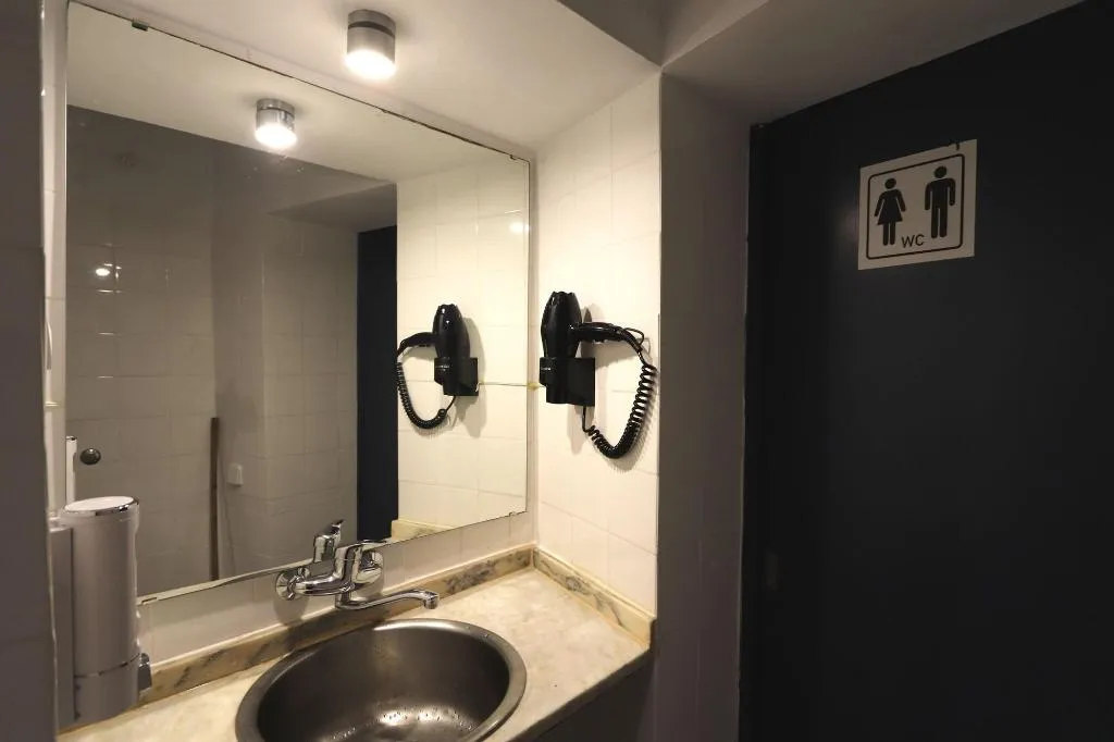 Room, Welcome Hostel, Lisbon
