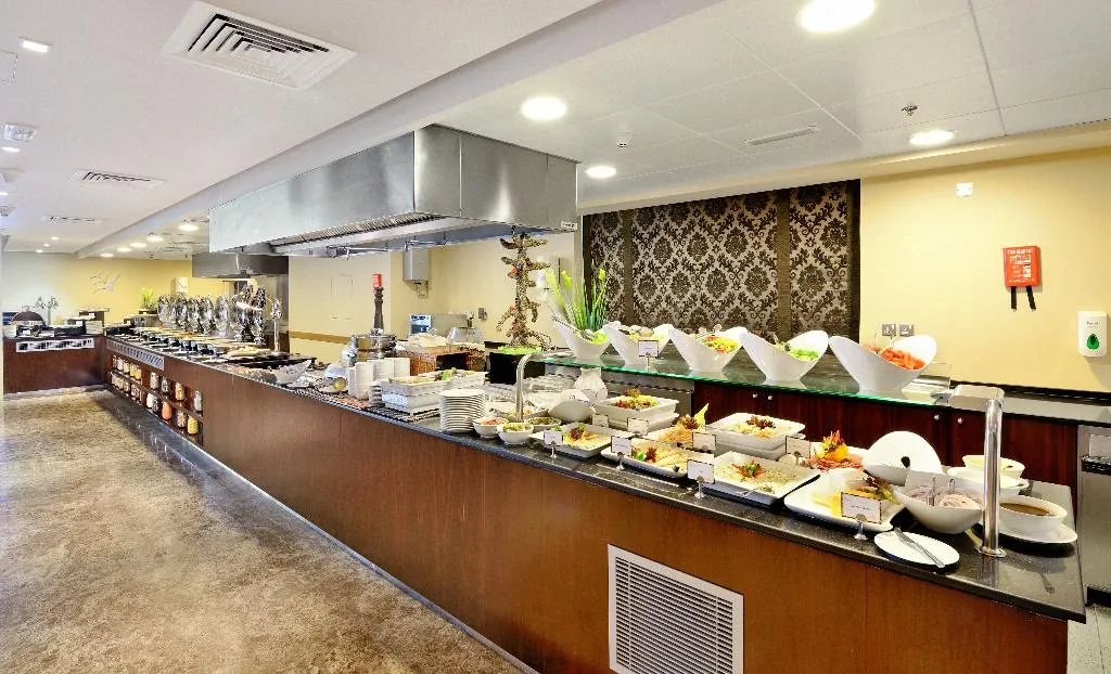 Restaurant, Copthorne Hotel Sharjah, Dubai