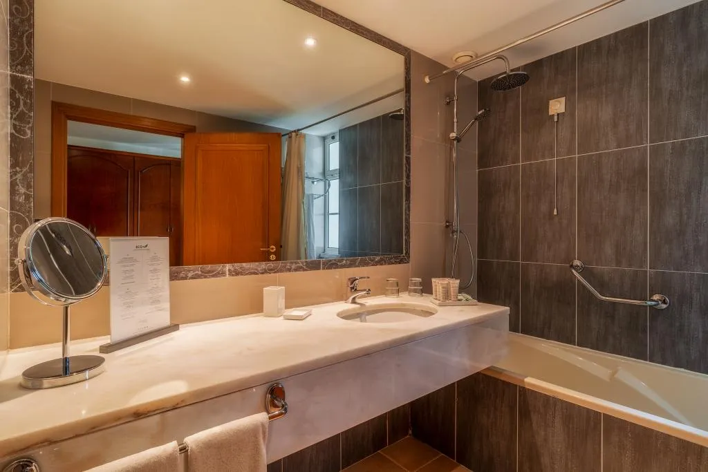 Double or Twin DELUXE Room, Quintinha de Sao Joao, Madeira