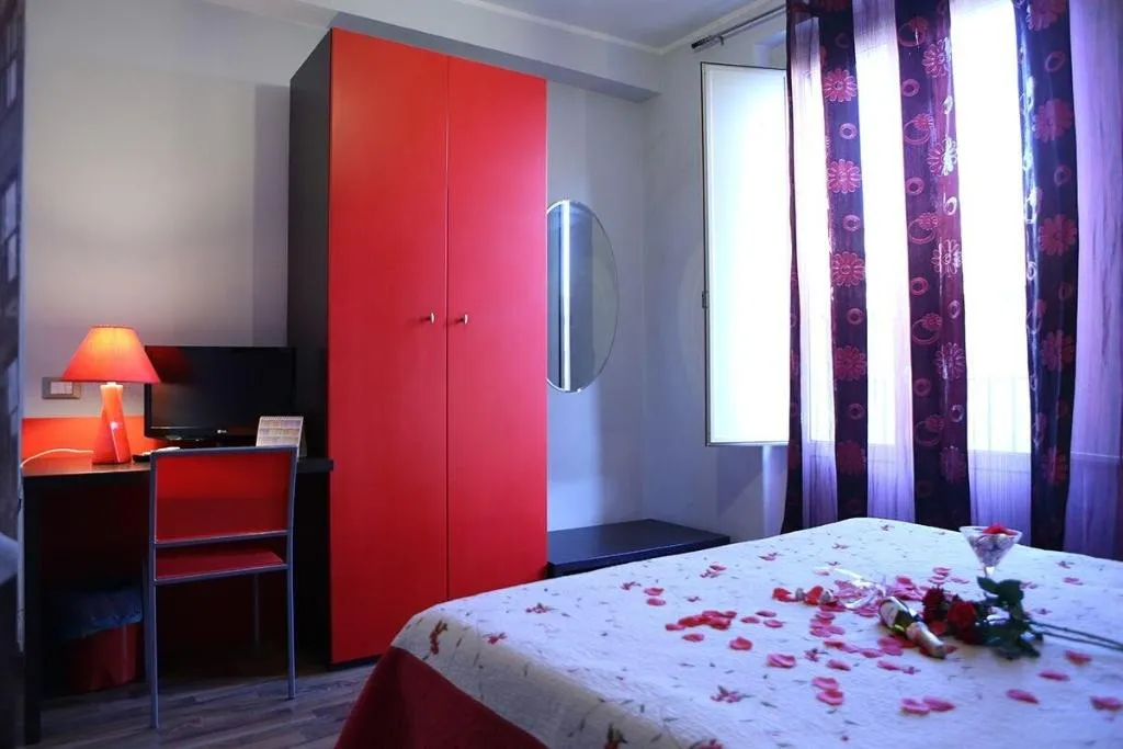 Room, Le 3 B, Catania
