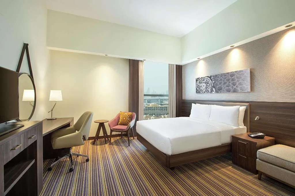 Room, Hampton by Hilton Dubai Airport, Dubai