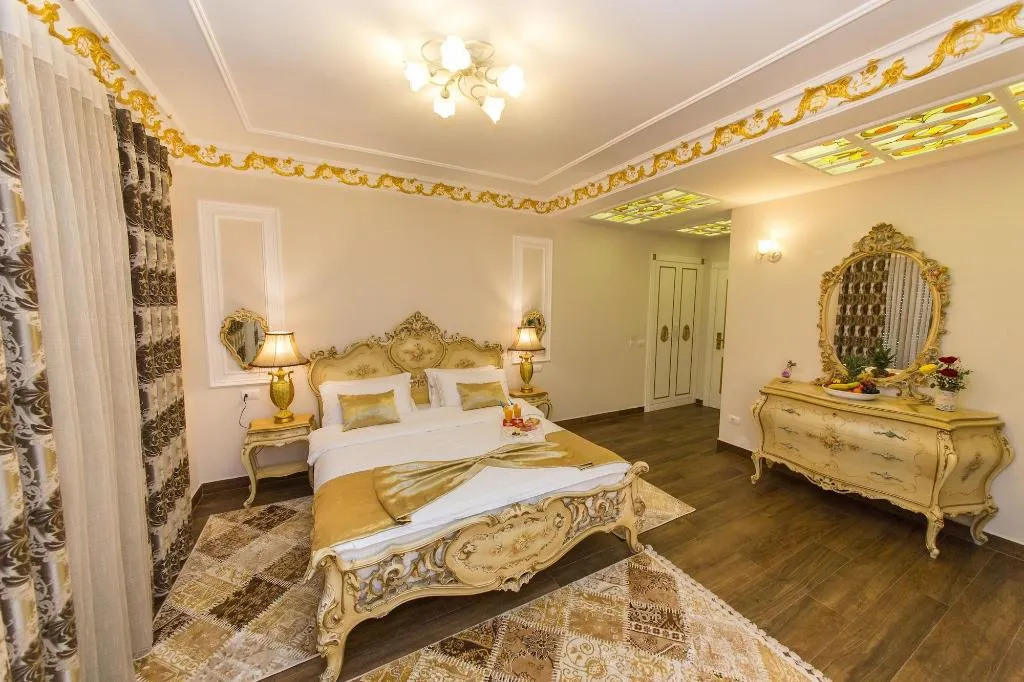 Room, Empire Hotel, Durres