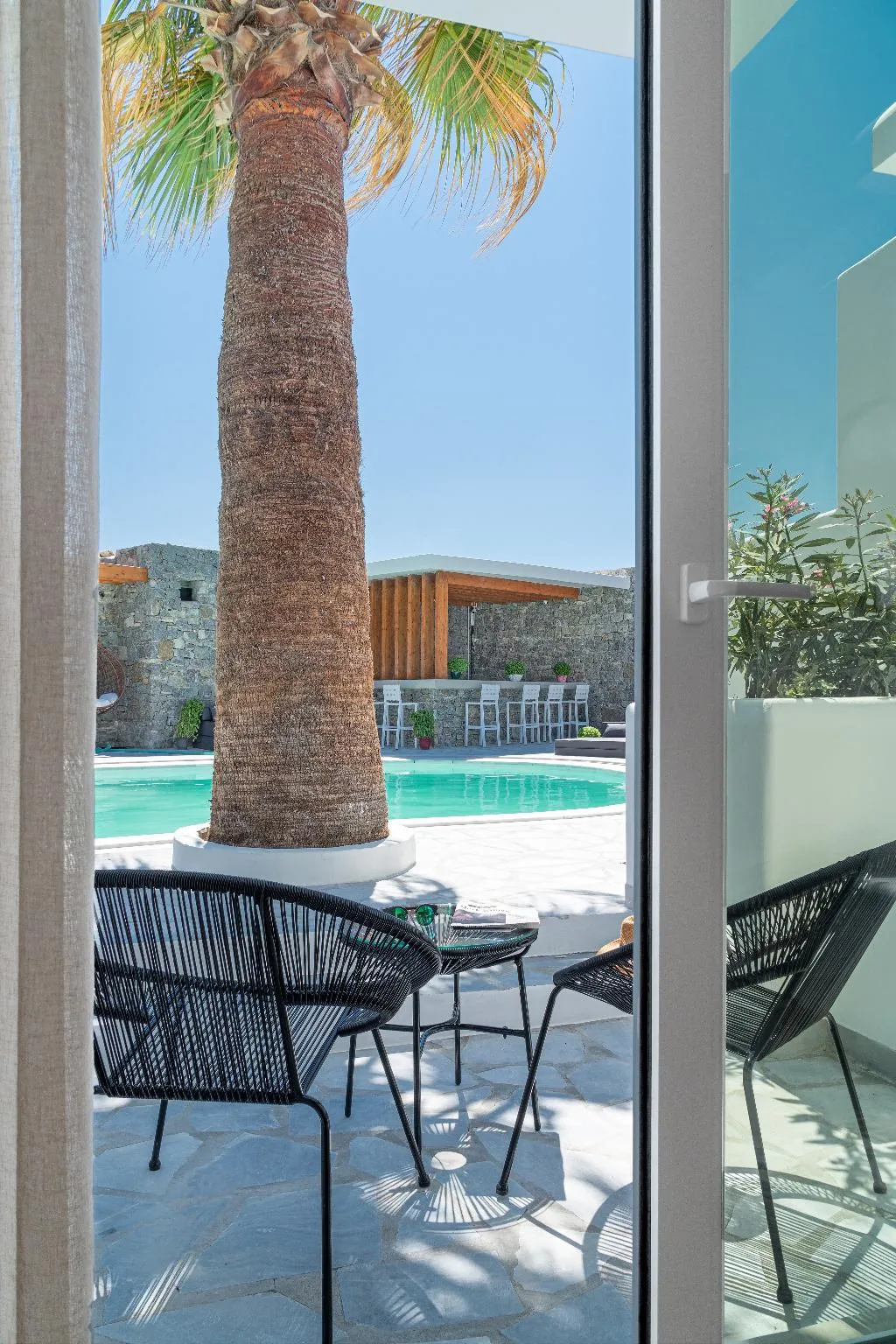 QUADRUPLE DELUXE POOL VIEW Room, Omnia Mykonos Boutique Hotel & Suites, Mykonos