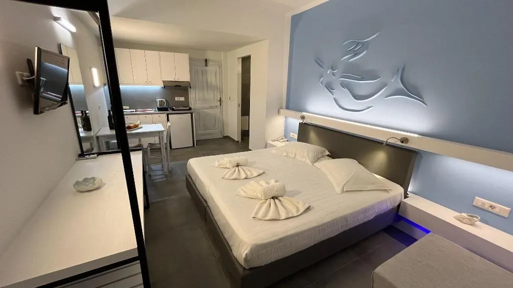 Room, Niriides Hotel, Crete