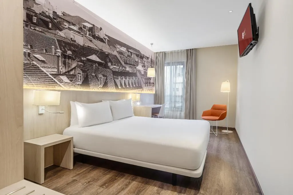 Double or Twin SUPERIOR Room, Dorma Liberdade, Lisbon