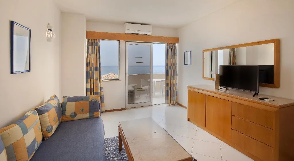 APARTMENT SEA VIEW TWO BEDROOMS Room, Algarve Mor Apartamentos, Algarve