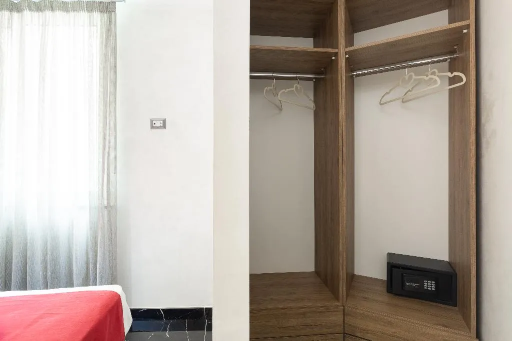 QUADRUPLE STANDARD Room, Hotel Bella Napoli, Naples