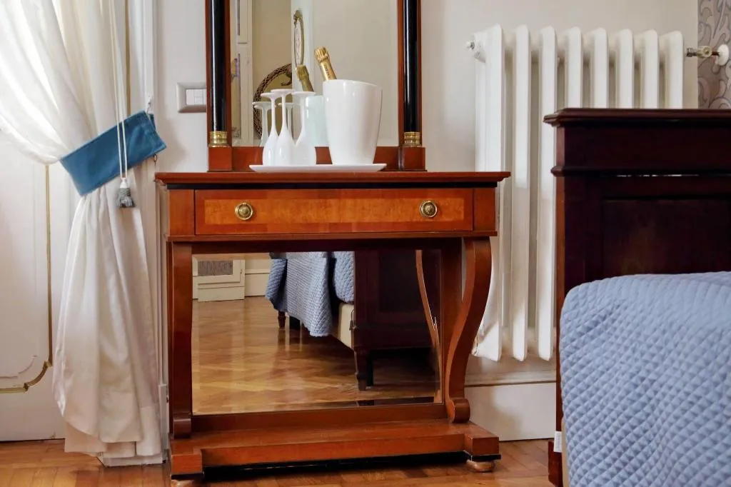 Room, Domus Monamì Luxury Suites, Rome