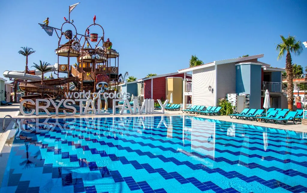 Pool, Crystal World Of Colours Comfort Collection, Antalya