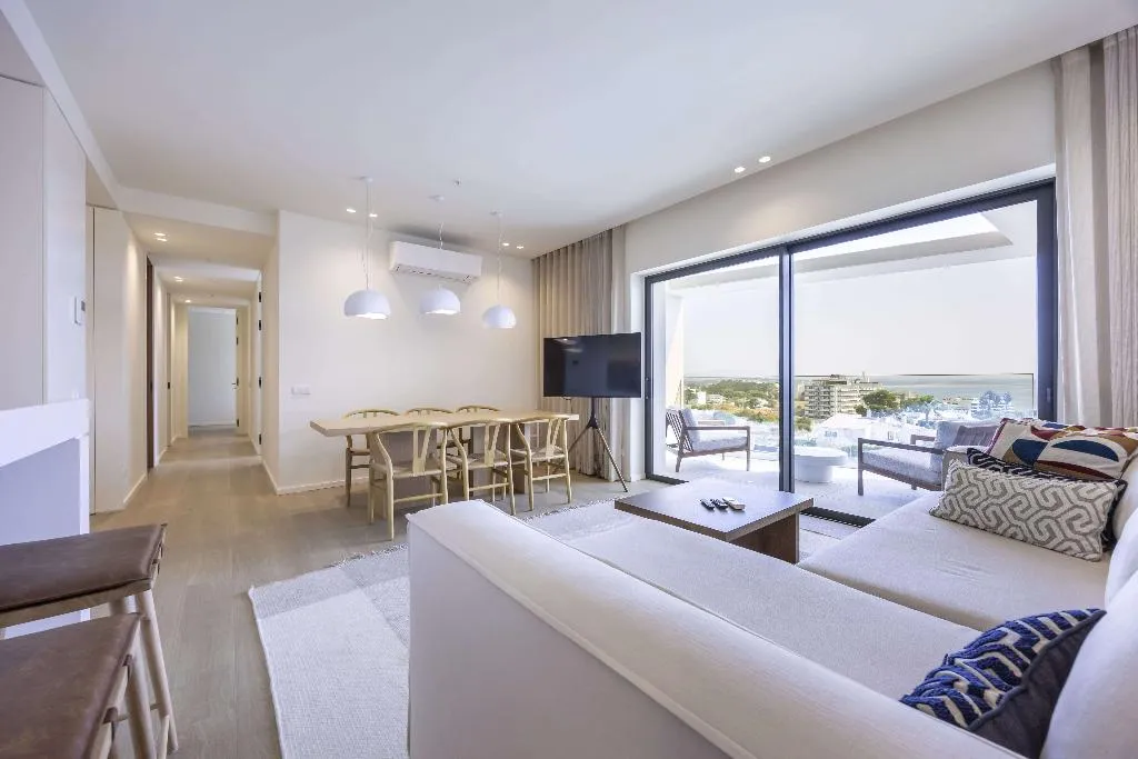 APARTMENT THREE BEDROOMS WITH VIEWS Room, The Editory Residence Lagos, Algarve