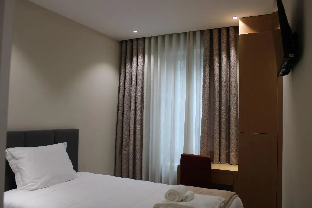 SINGLE STANDARD Room, Oporto Station Hostel & Rooms, Porto