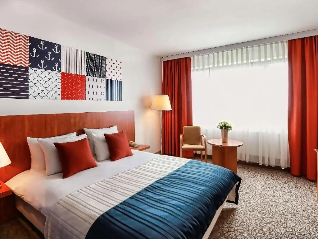 DOUBLE WITH DOUBLE BED Room, Mercure Gdynia Centrum, Gdansk