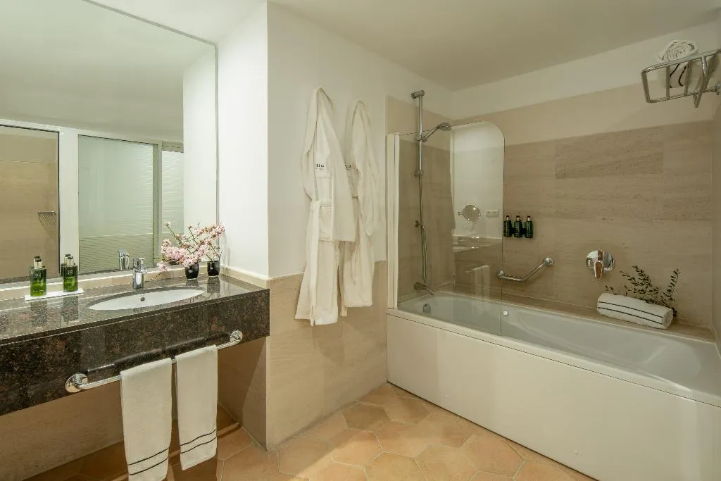 JUNIOR SUITE STANDARD Room, Melia Cala d'Or Boutique Hotel, Majorca