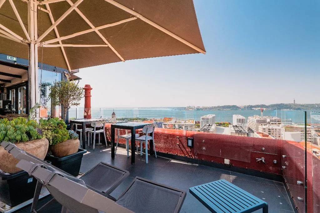 Terrace, Monte Belvedere Hotel By Shiadu, Lisbon