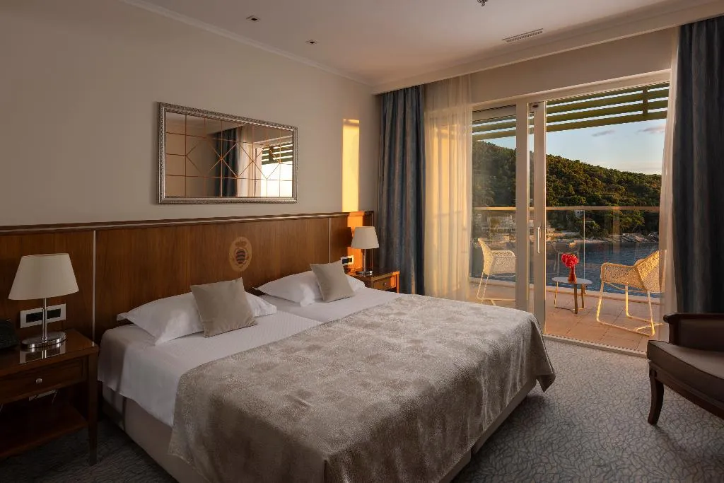 SUITE DELUXE SEA VIEW Room, Hotel More, Dubrovnik