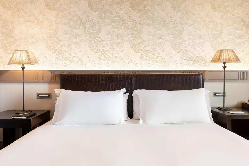 DOUBLE DELUXE Room, Duquesa de Cardona, Barcelona