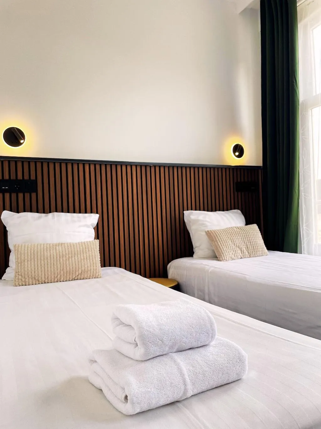 TWIN TWO BEDS Room, Hotel Plantage, Amsterdam