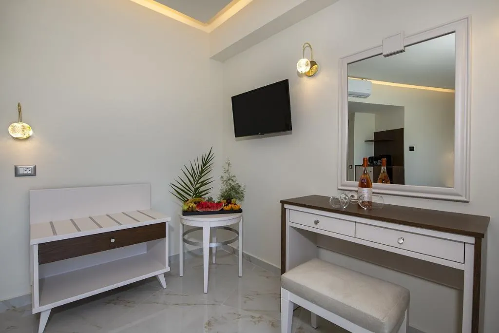 JUNIOR SUITE STANDARD Room, Vantaris Luxury Beach Resort, Crete
