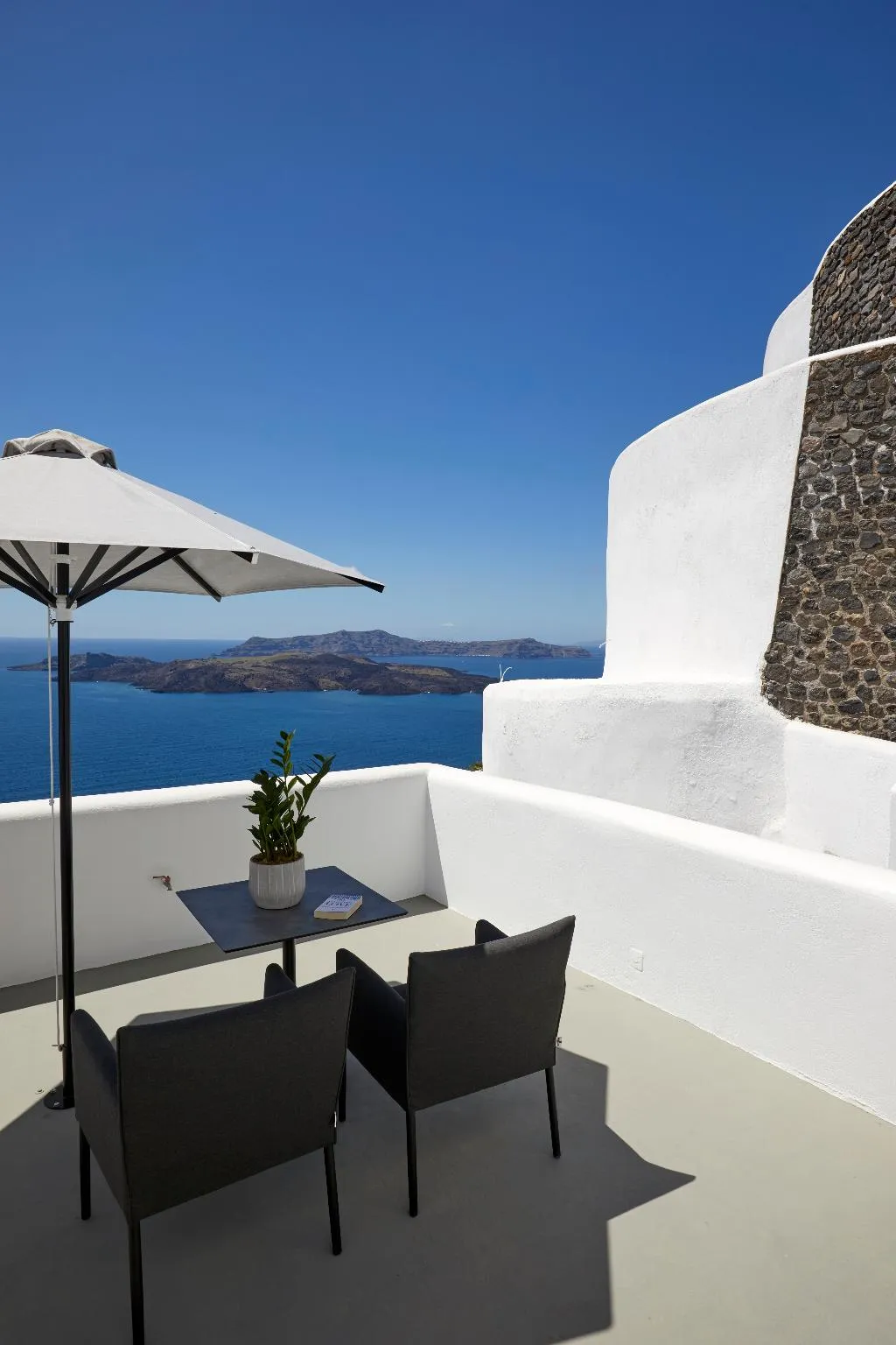 SUITE GRAND Room, Petit Palace, Santorini
