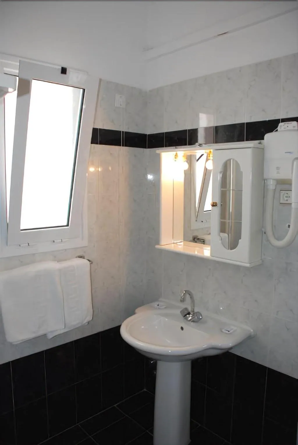 Room, Aloha  - Agios Gordio -Corfu-Greece, Corfu