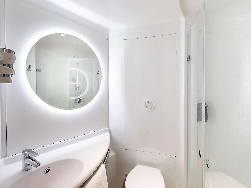 TWIN NON SMOKING Room, ibis Lisboa Alfragide, Lisbon