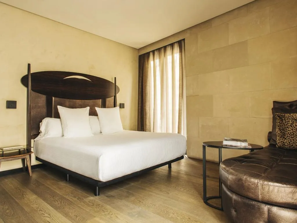 DOUBLE SINGLE USE DELUXE Room, Bagues, Barcelona