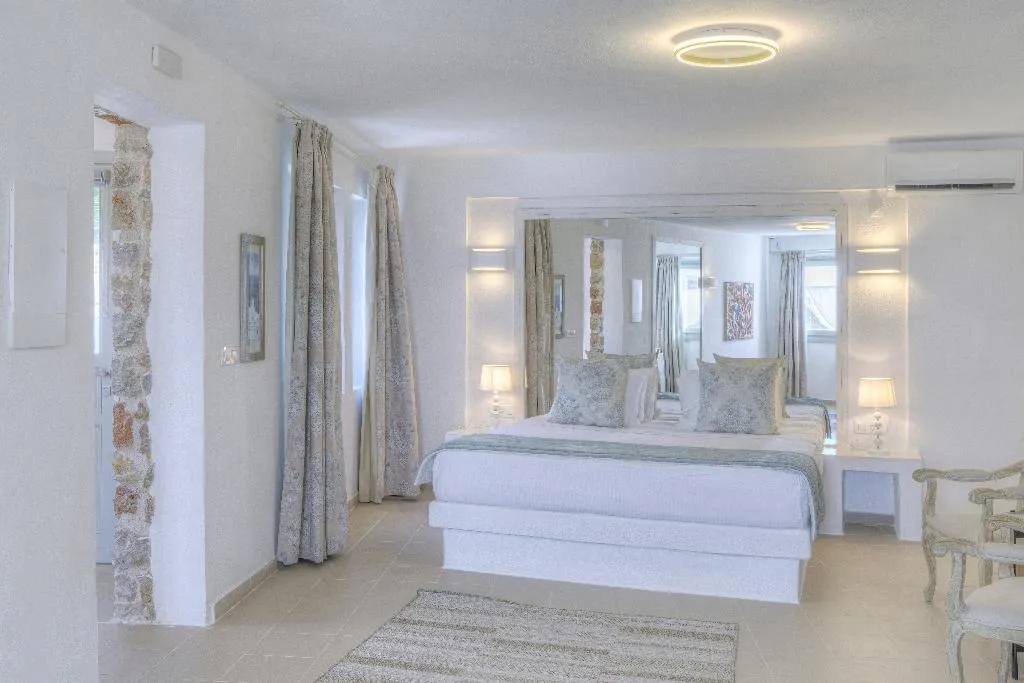 VILLA Presidential Room, Desiterra Resort, Santorini