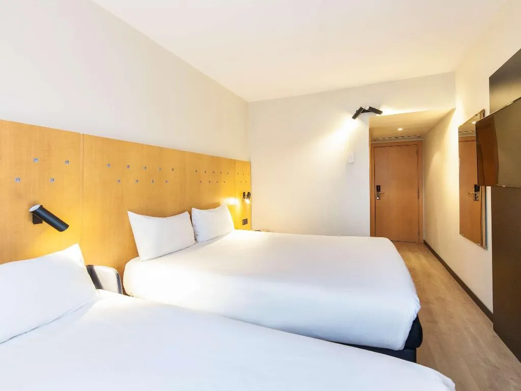 DOUBLE STANDARD Room, Ibis Madrid Alcala H Garena, Madrid