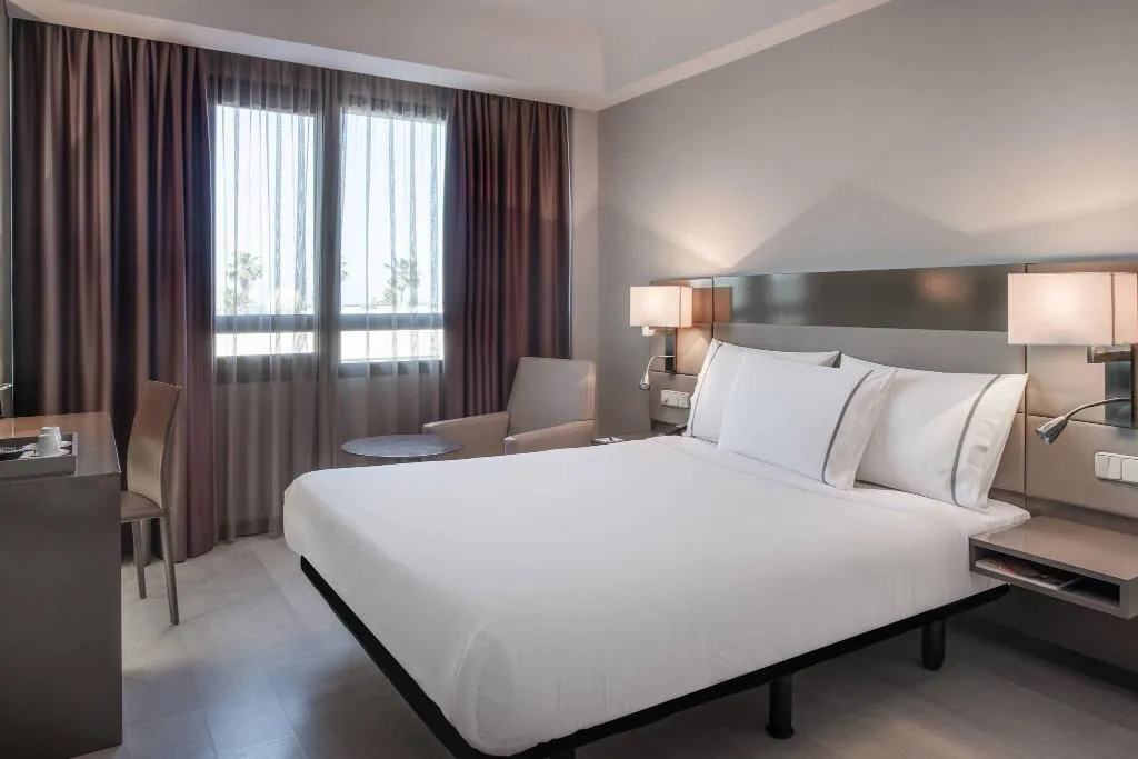 DOUBLE QUEEN SIZE BED Room, AC Iberia Las Palmas, Gran Canaria