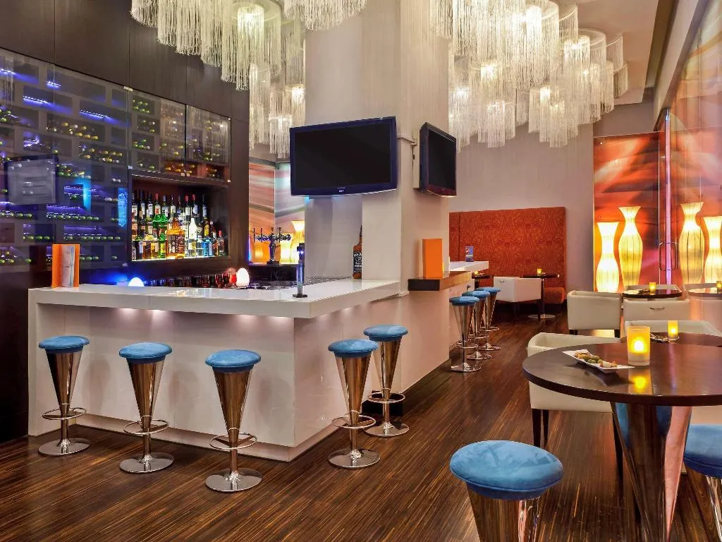 Bar, Novotel Suites Mall Avenue Dubai Hotel, Dubai