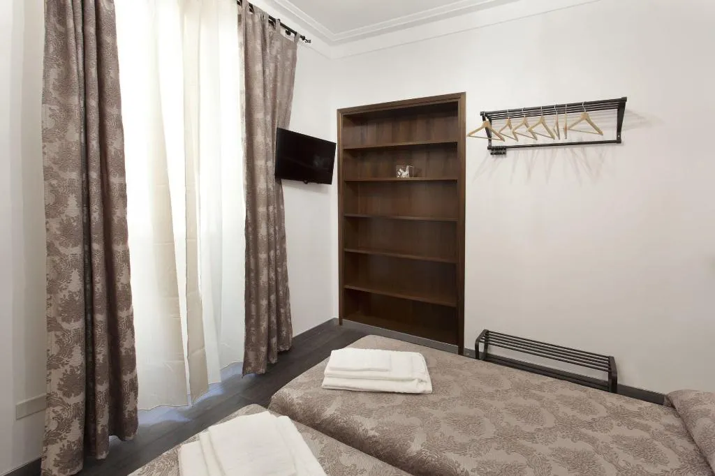 Room, Secret Rhome, Rome