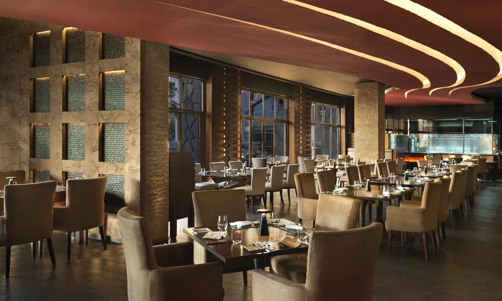Restaurant, Sofitel Dubai The Palm, Dubai
