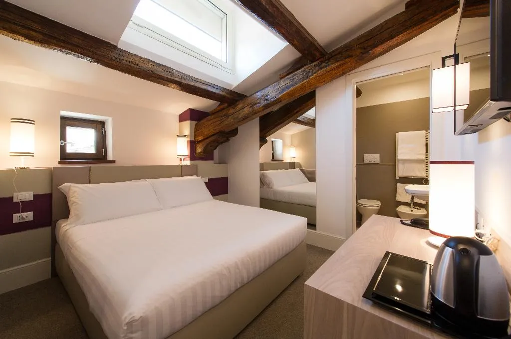 SUITE CAPACITY 3 Room, Relais Santa Maria Maggiore, Rome
