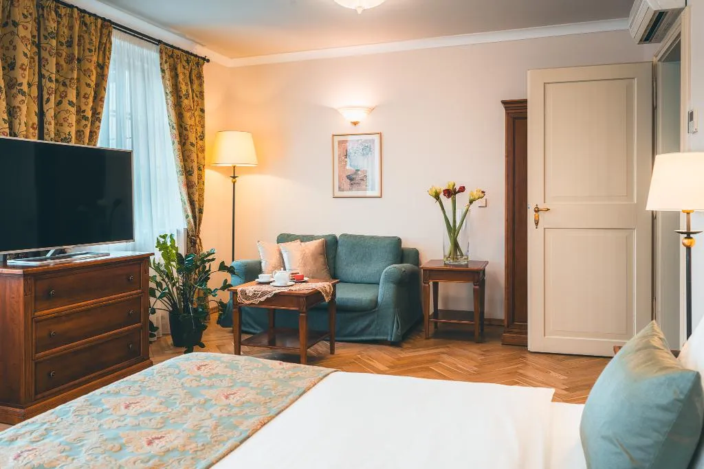 Double or Twin DELUXE Room, Appia Hotel Residence Prague, Prague