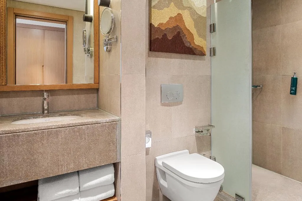 TWIN PREMIUM Room, DoubleTree by Hilton Sharm El Sheikh - Sharm Bay, Red Sea Riviera