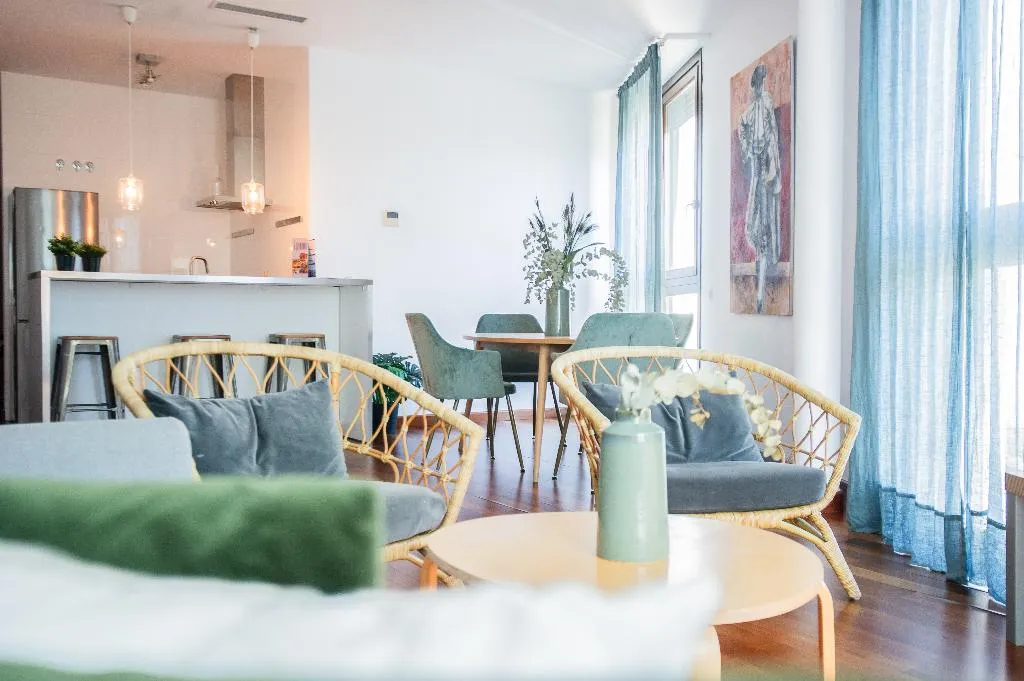 APARTMENT ONE BEDROOM Room, azz Apartamentos Torre de la Plata, Seville