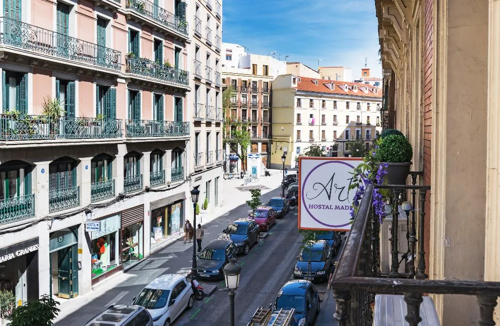 General view, Hostal Art, Madrid