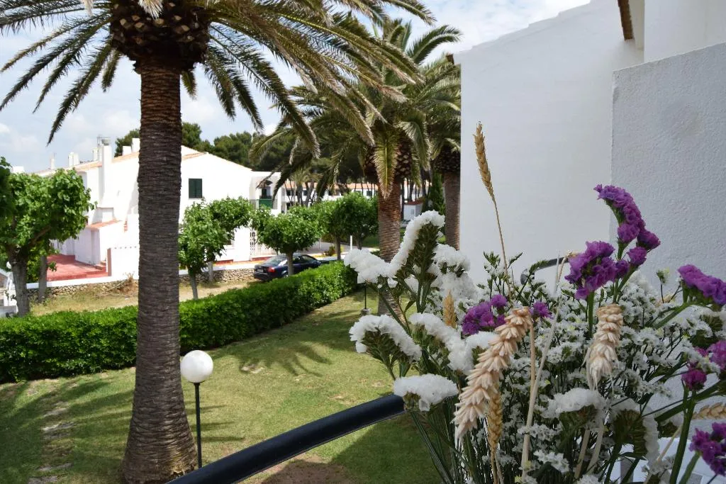 APARTMENT CAPACITY 4 ONE BEDROOM Room, Las Brisas I & II, Menorca