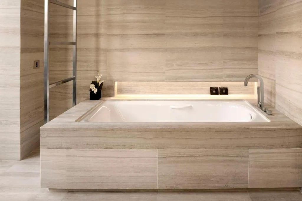 SUITE CLASSIC Room, Armani Hotel Milano, Milan