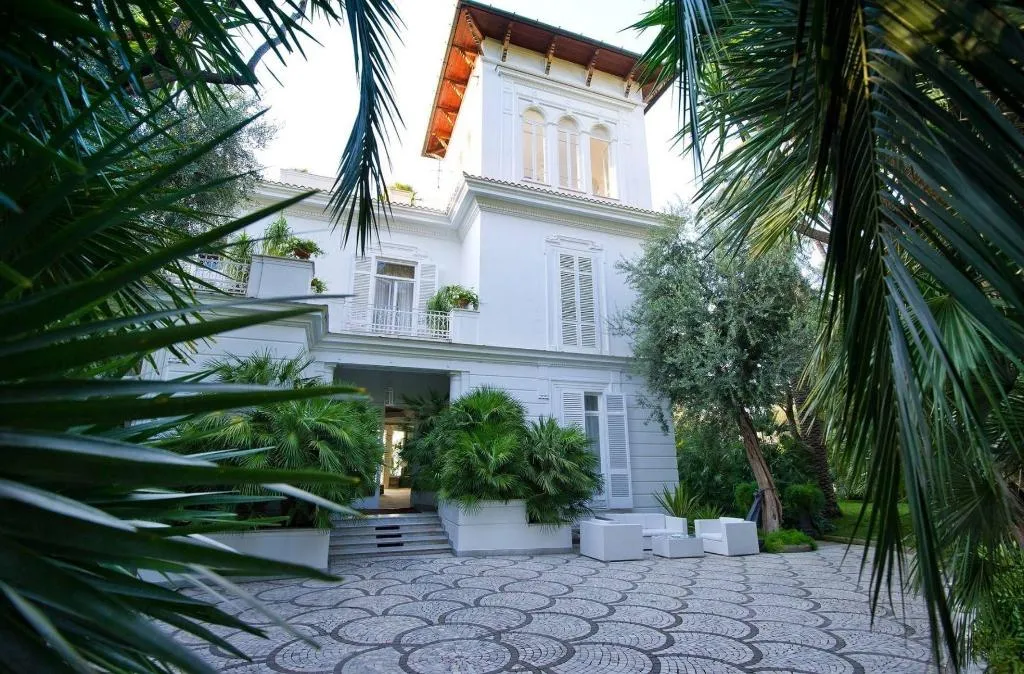 General view, Villa Silvana Relais, Naples