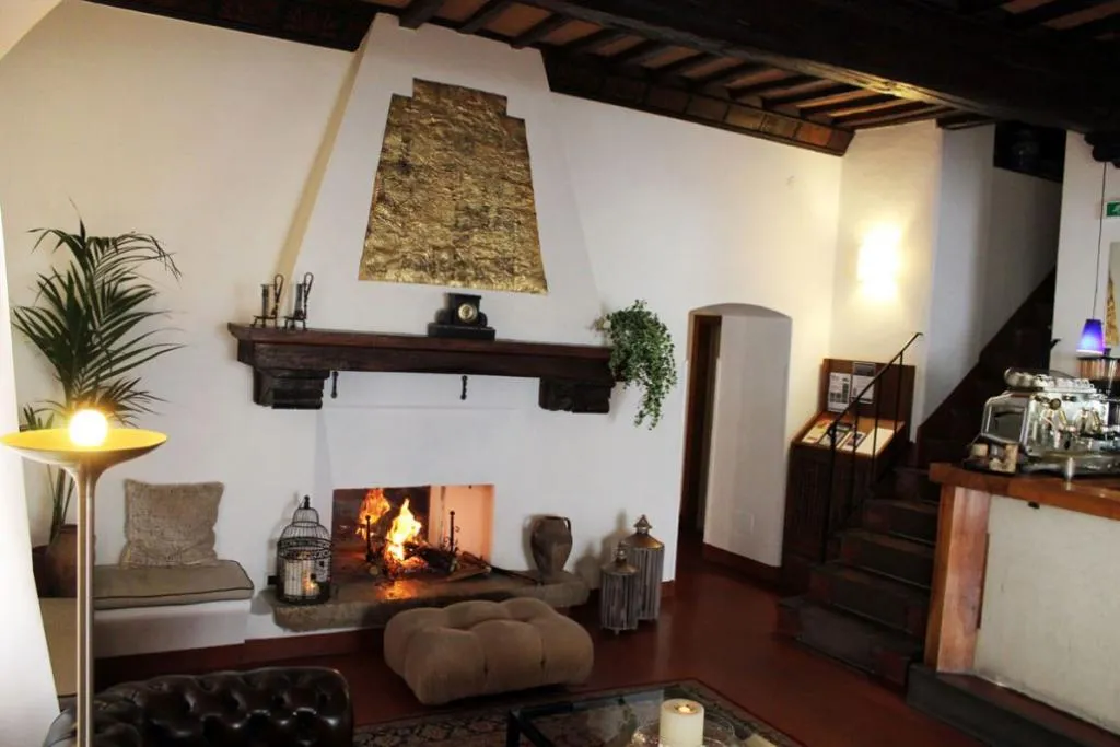 Lobby, Charleston, Perugia