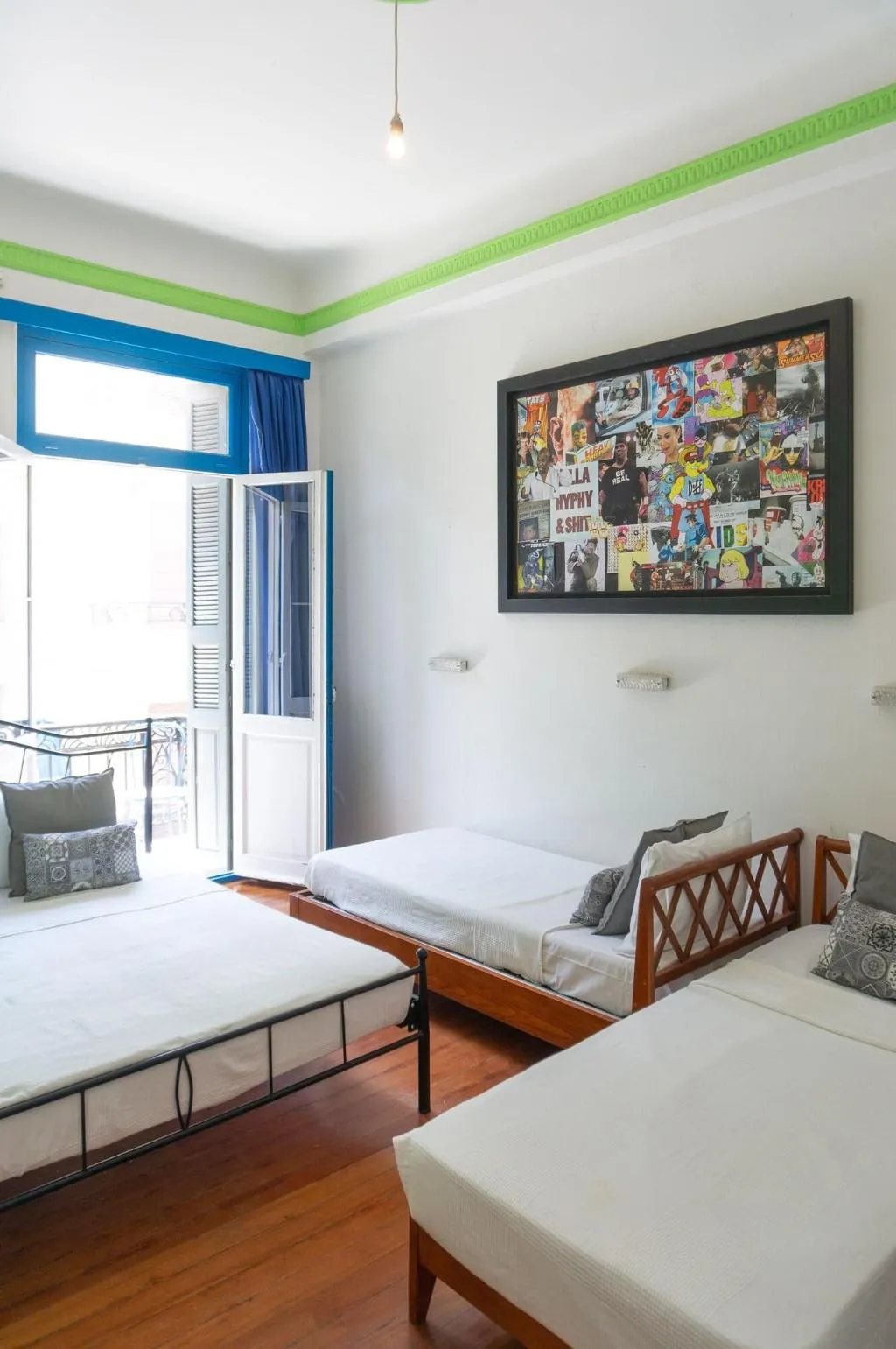 Room, Dioskouros, Athens