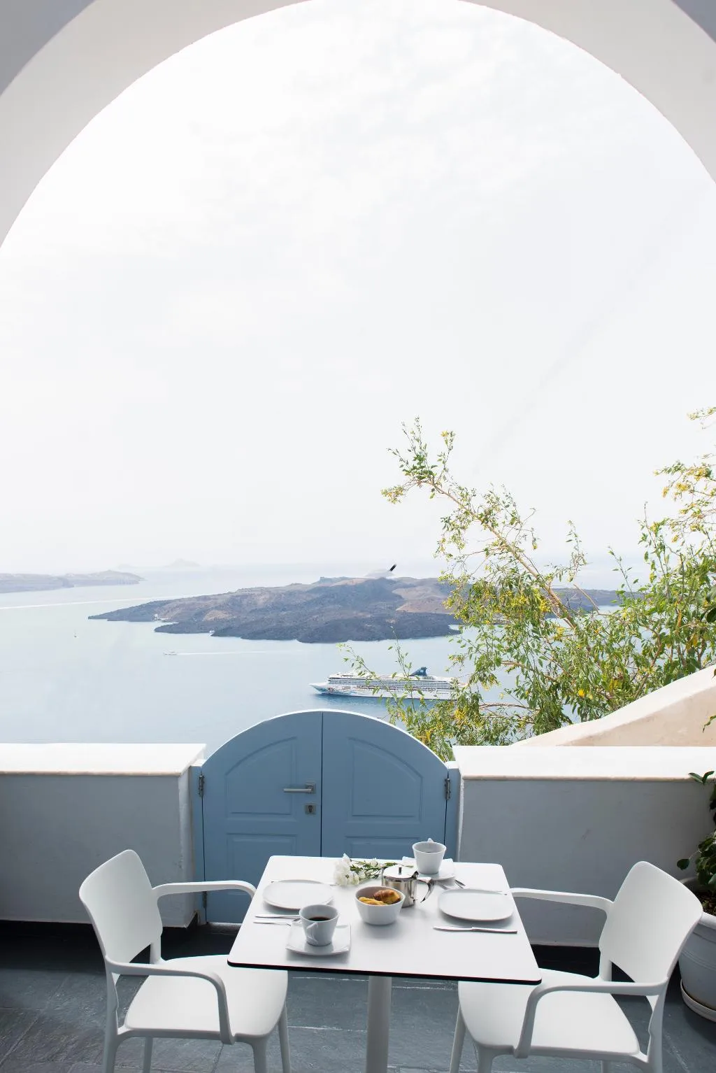 Room, Kastro Suites, Santorini