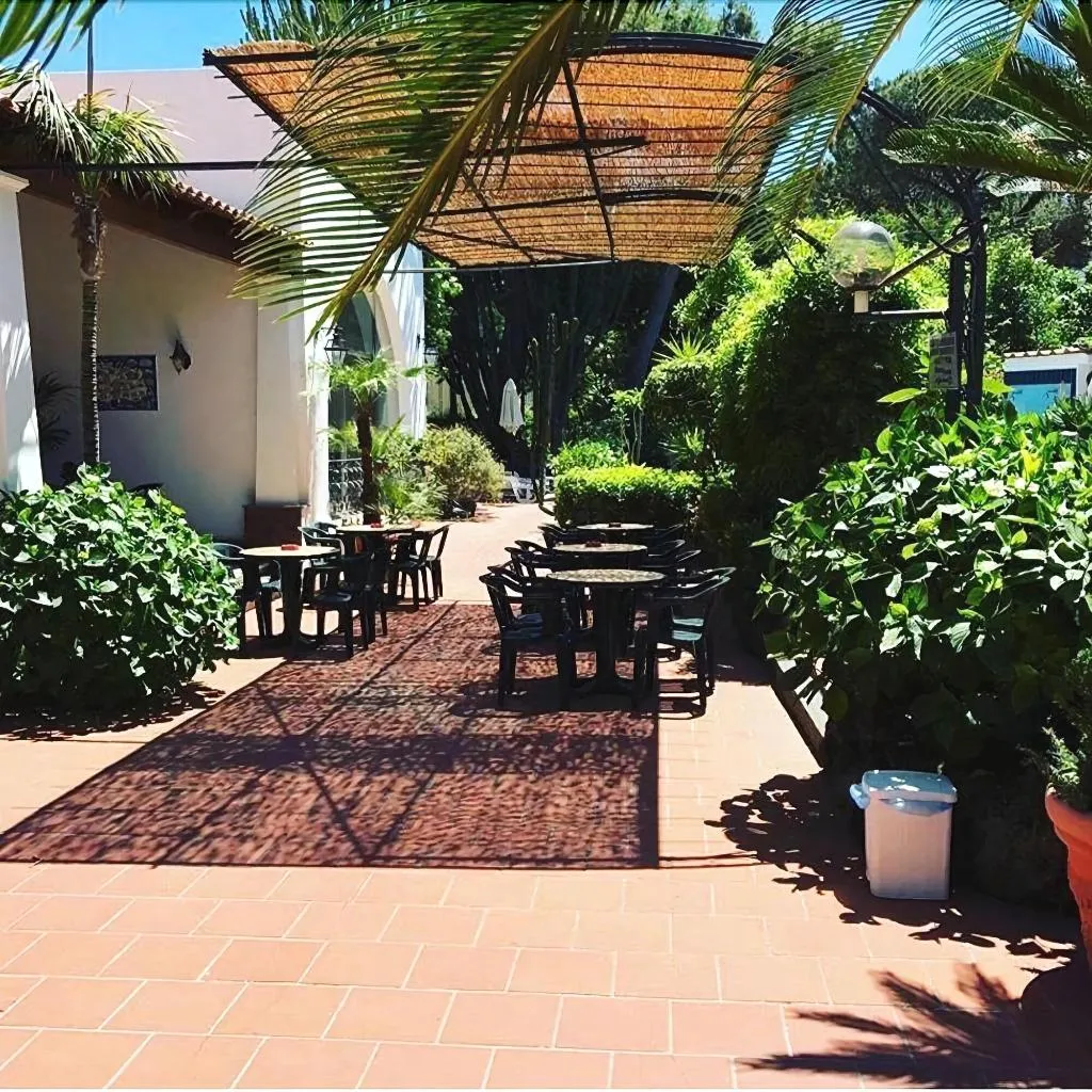Terrace, Pineta, Naples