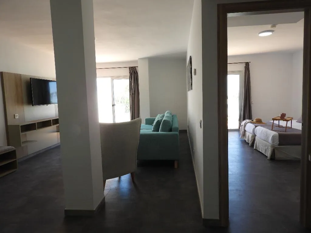 APARTMENT SUPERIOR CAPACITY 4 Room, Apartamentos Santa Rosa, Lanzarote